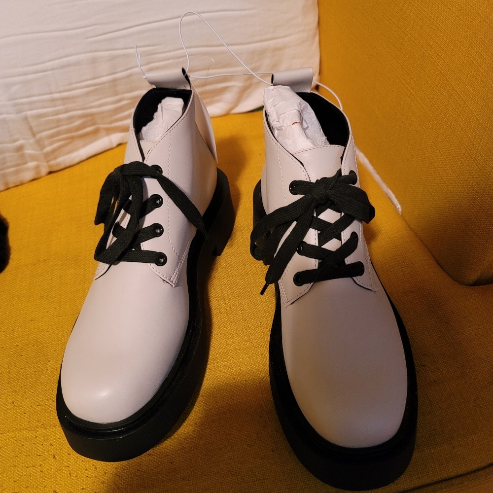 H&M Boots size 7